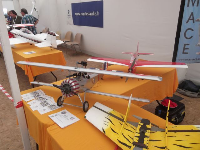 Mantes2016-avions-02